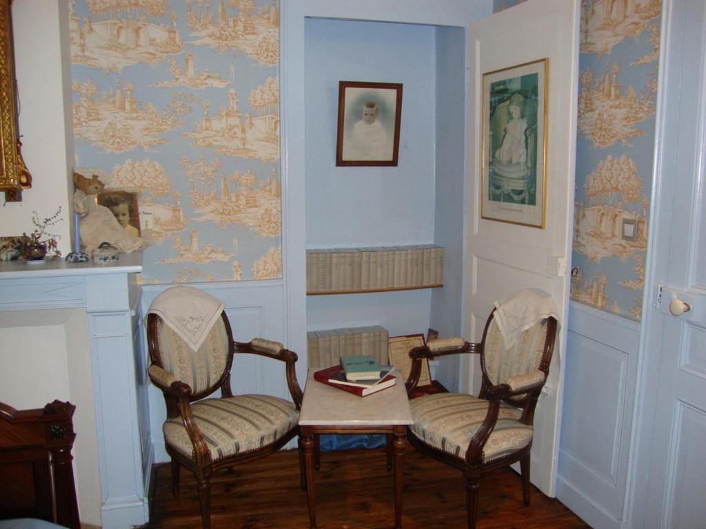 Domaine De La Dame De Lauriere Bed and Breakfast Solignac Habitación foto