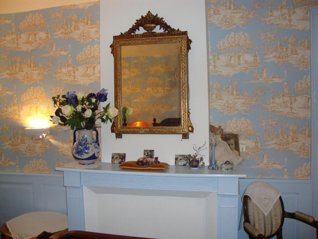 Domaine De La Dame De Lauriere Bed and Breakfast Solignac Habitación foto