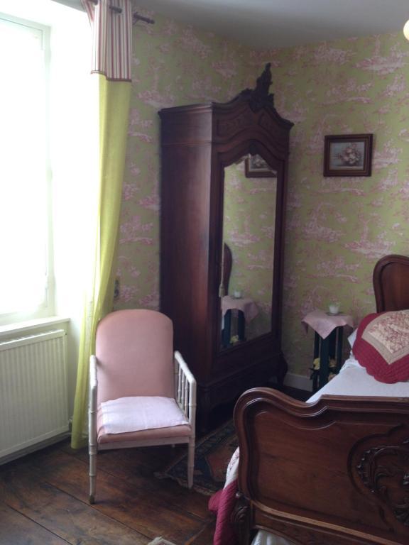 Domaine De La Dame De Lauriere Bed and Breakfast Solignac Habitación foto